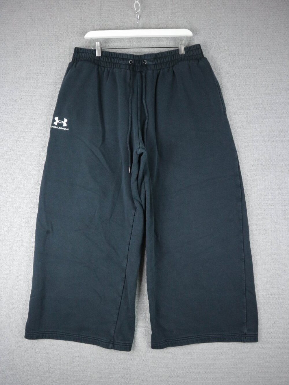 Under Armour Wide Cut Sweatpants Black Womens XL
